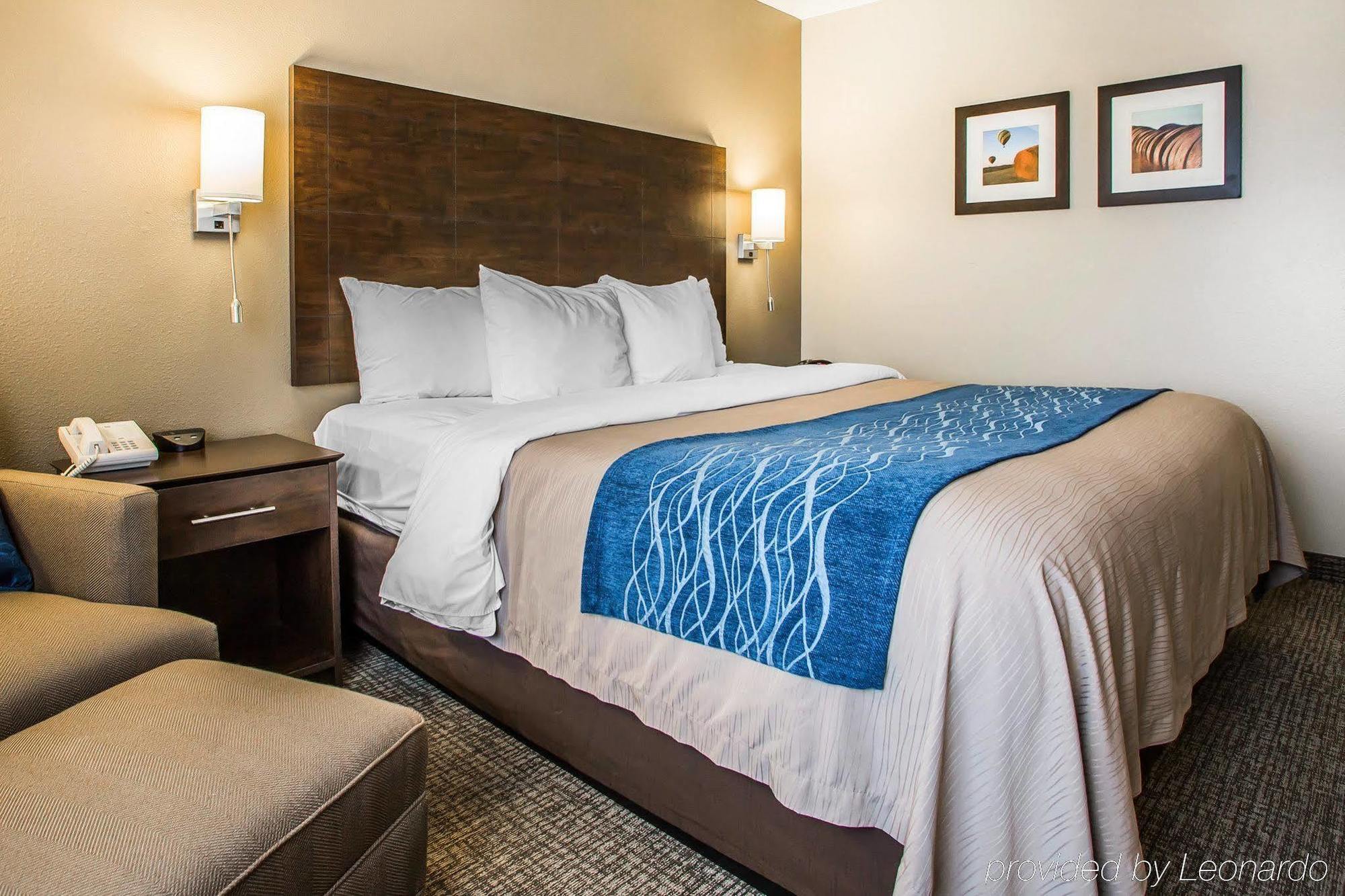 Comfort Inn & Suites Waterloo - Cedar Falls Extérieur photo